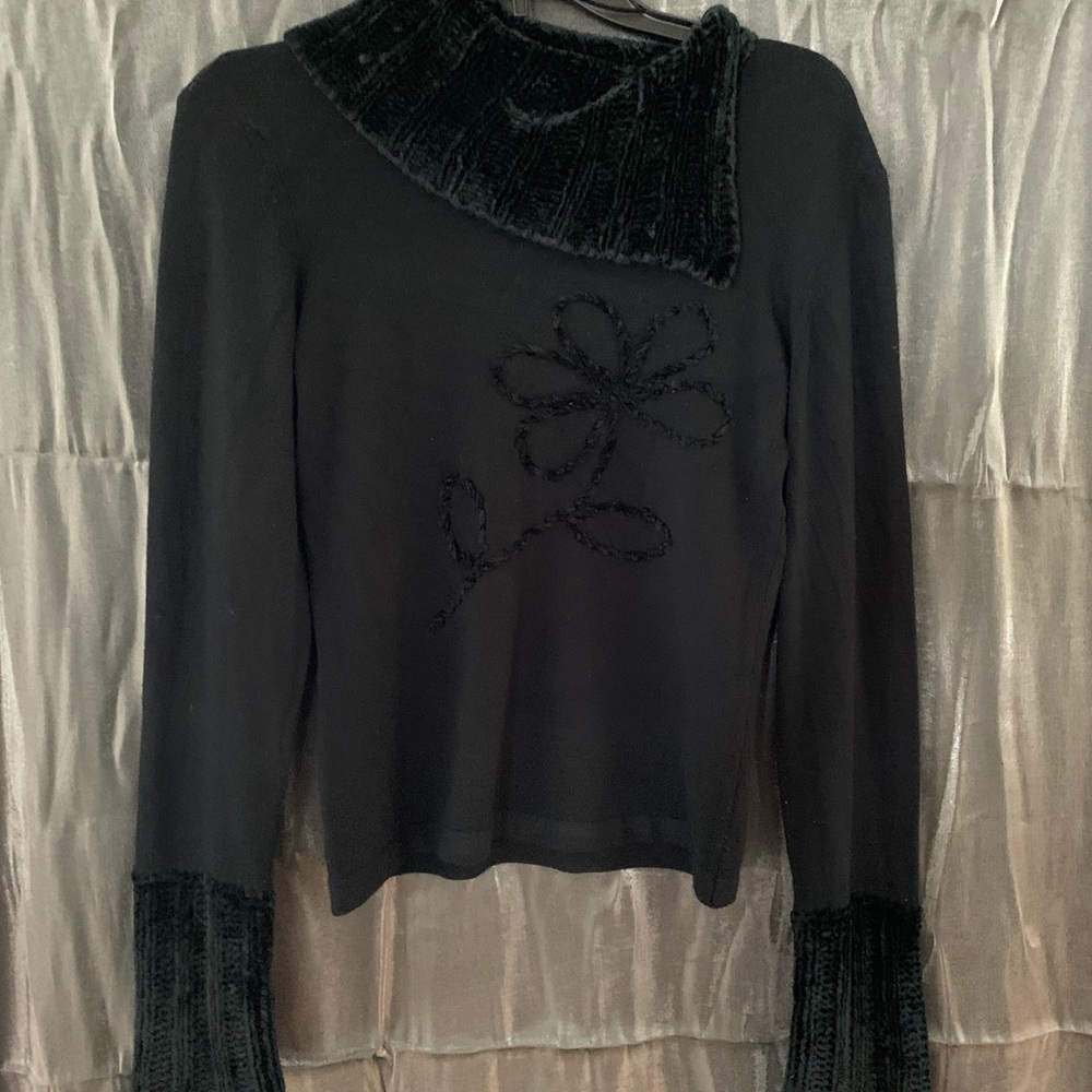 black cowl neck chenille with flower